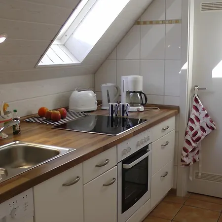 Apartman Friedensstra_e 43 7 *